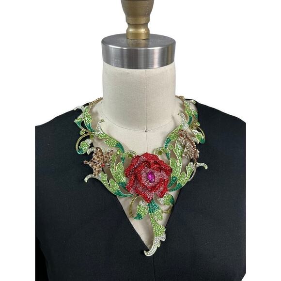 Stunning Runway Crystal Rose Necklace Lizard Butterfly Maybe Natasha - Picture 8 of 11